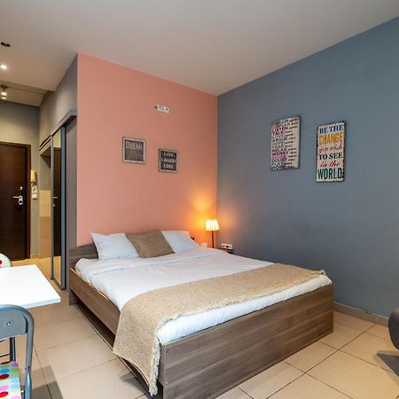 Ideally Located Apartment In Central Афіни Екстер'єр фото