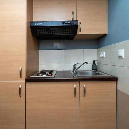 Ideally Located Apartment In Central Афіни Екстер'єр фото