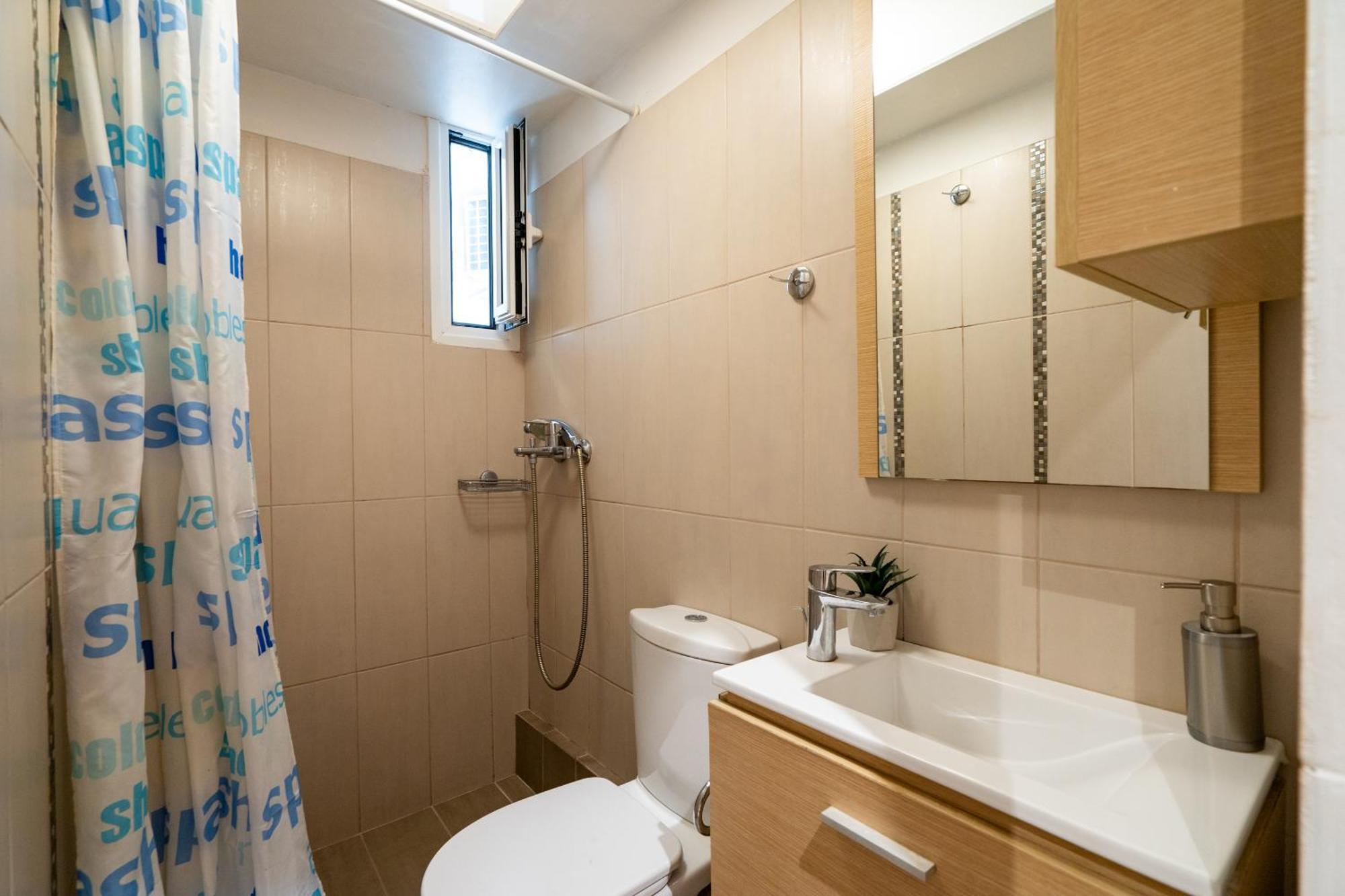 Ideally Located Apartment In Central Афіни Екстер'єр фото