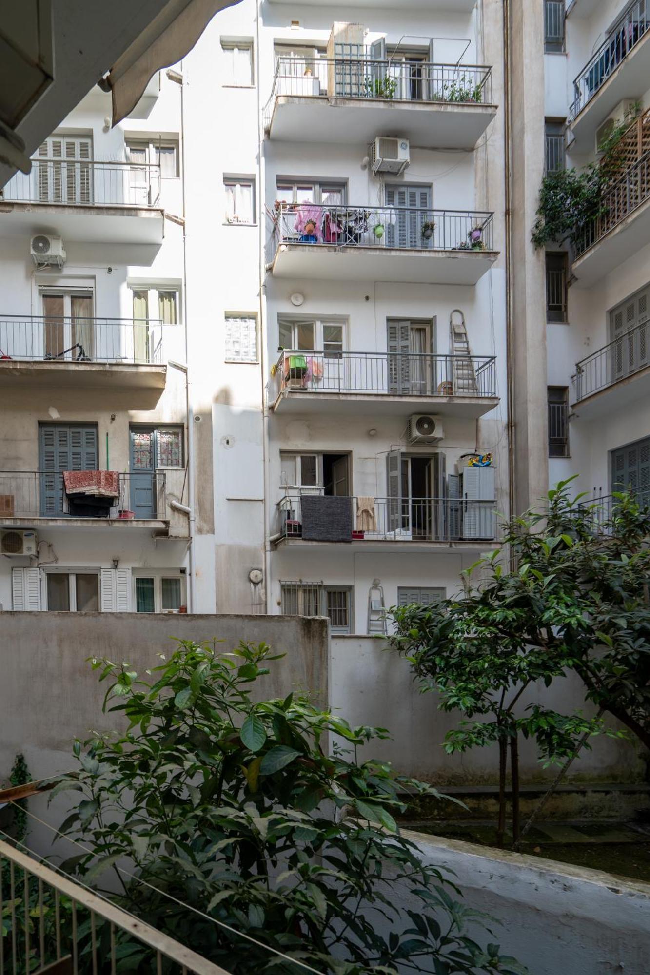 Ideally Located Apartment In Central Афіни Екстер'єр фото